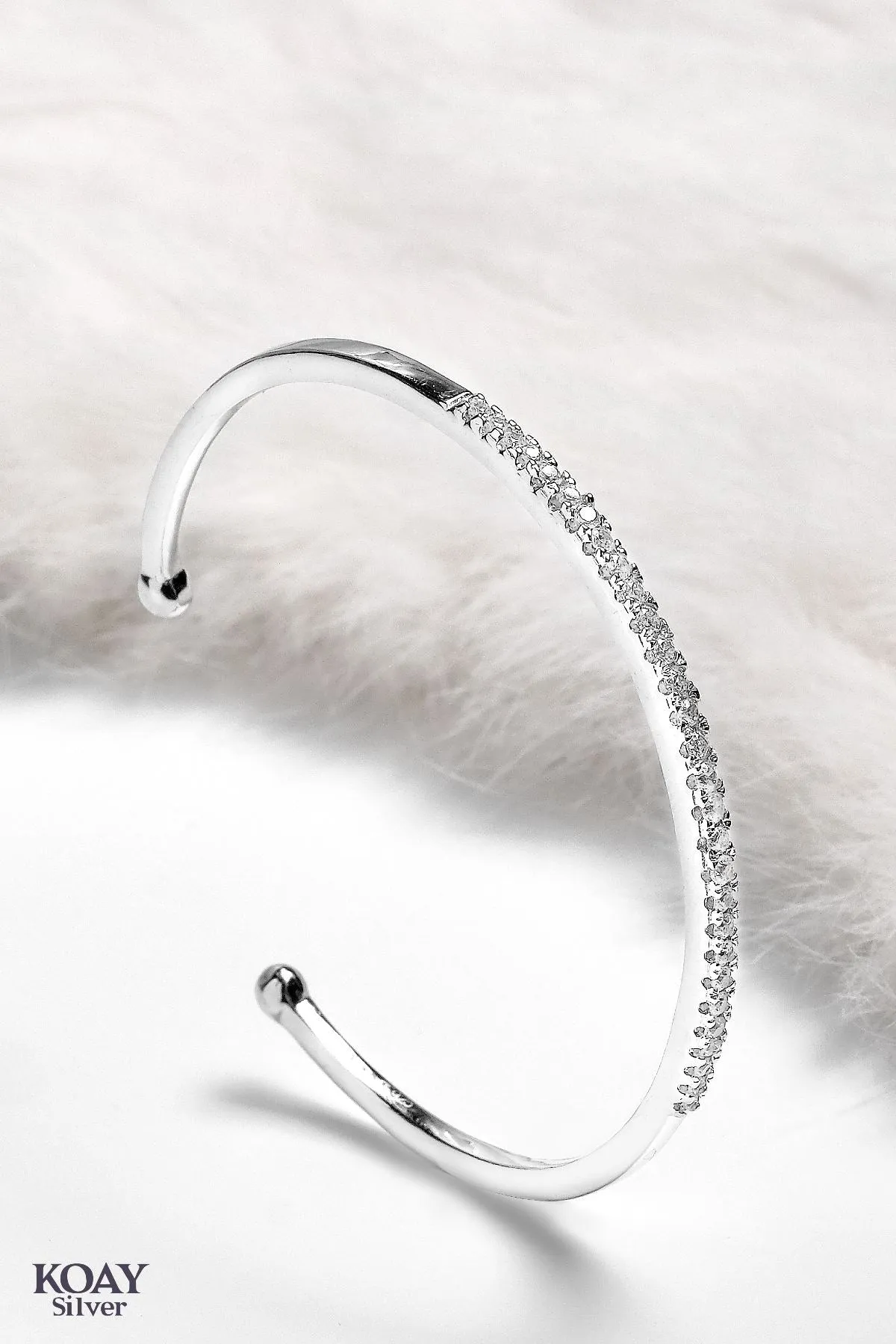 Zircon Bangle (03)